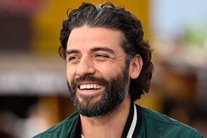 OSCAR-ISAAC-MOON-KNIGHT